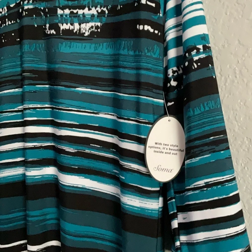 Dress - Picture 6 of 7